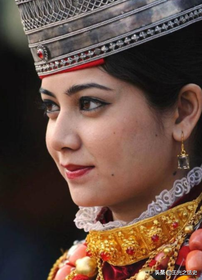 比印度还脏乱差，人口超1.6亿的孟加拉为什么如