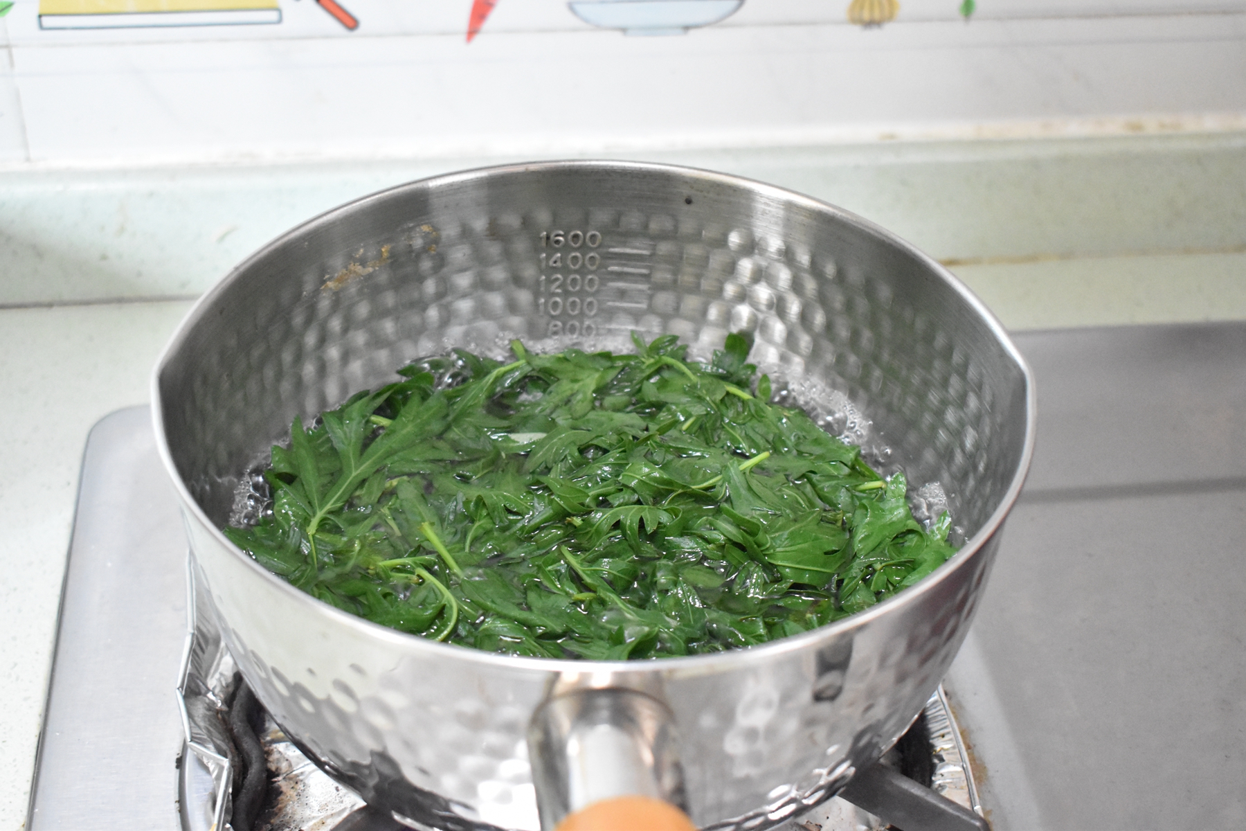 三伏天闷热湿气大，我家常用它做消暑甜品，清热祛湿，全家都爱吃