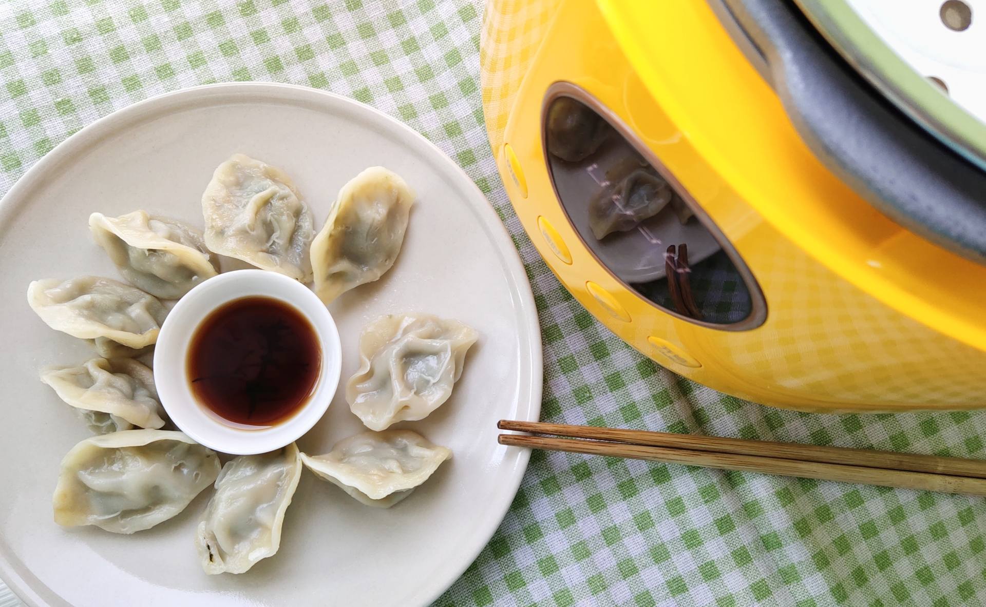 夏季版极简食谱，电饭锅一键转换成电压力锅，减少一半的烹饪时间