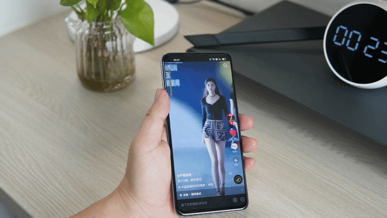 realme GT Neo手机真实评测，锁定2021年2000元手机最优性价比选项