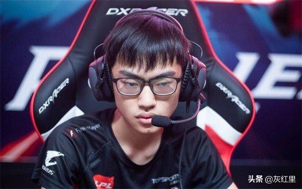 DWG champion skin is announced, LPL is new 4 emperor lose face of IG, FPX