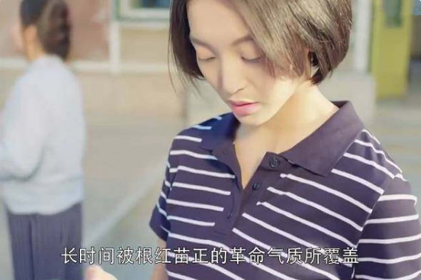 不是“粘個鬍子”就是男的了，這幾位的女扮男裝才叫誠意滿滿