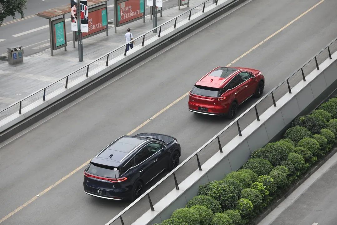 比亚迪唐EV：续航里程和动力一样也不能少