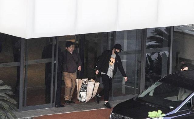 人设崩塌后的薛之谦比华晨宇受欢迎？歌却被吐槽又馊又难听