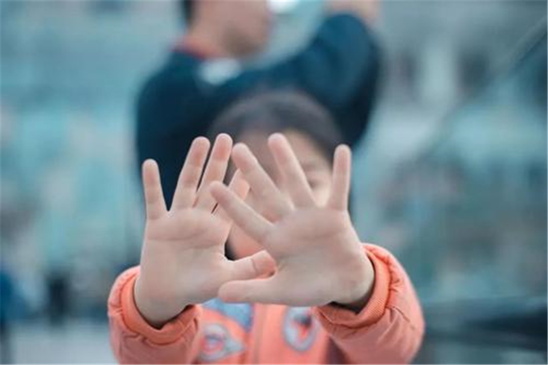 手被称为人体“第二大脑”，孩子每天都在动，却很少进行系统训练
