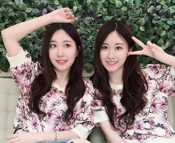 还记得“台湾最美双胞胎”吗，她们现在长得怎样？网友：判若两人
