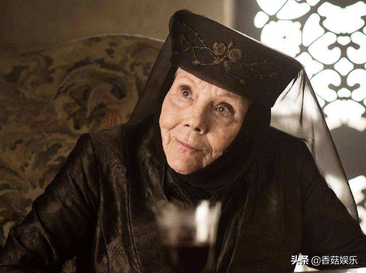 《权游》“荆棘女王”演员离世，享年82岁，曾是最美“邦女郎”