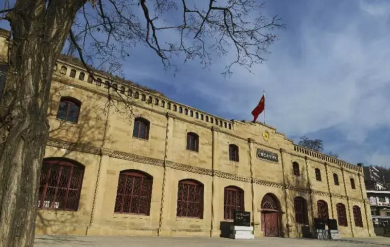 毛泽民的悲壮长征，送走国家银行6位烈士，却没