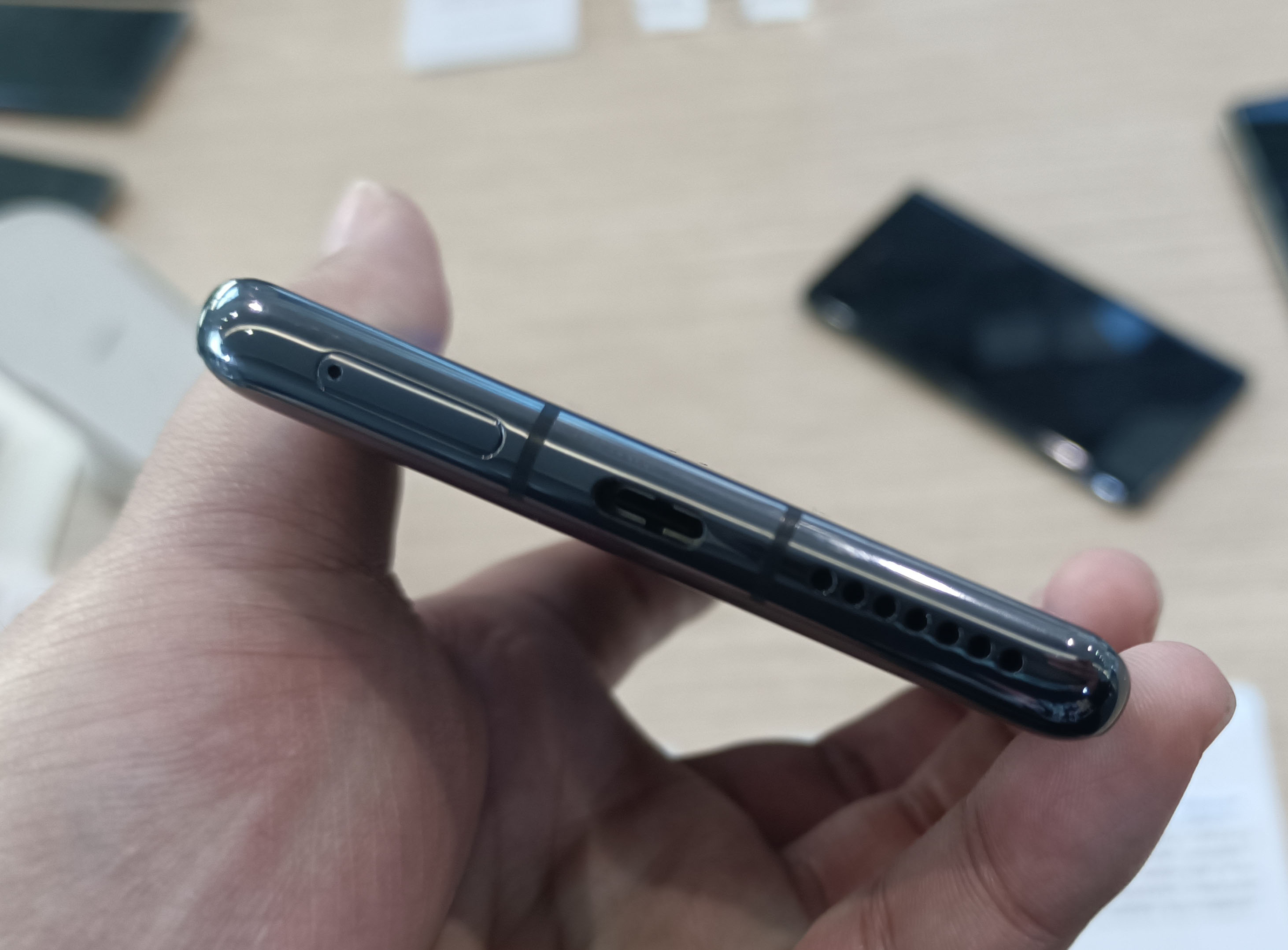 华为Mate40 Pro+开卖一个月，评价已出炉，差评太无