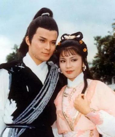 Yue Yunpeng and Zheng Min: 10 years marital affection compares Jin Jian, he is Guo Jing, she is Huang Rong