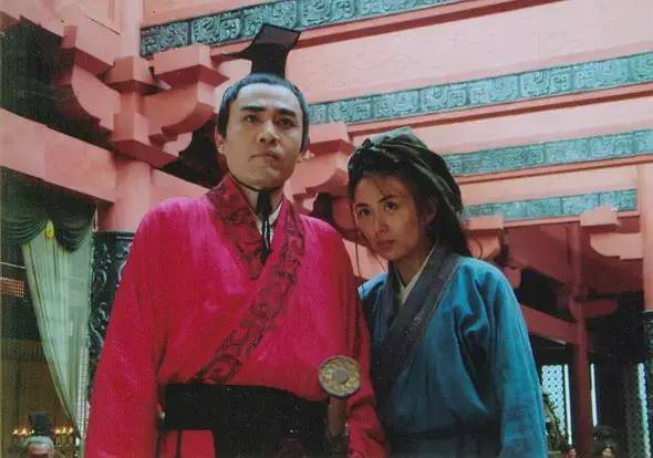 演“帝王”不容易，像焦晃的康熙，可以寫進(jìn)教科書的，有9位演員