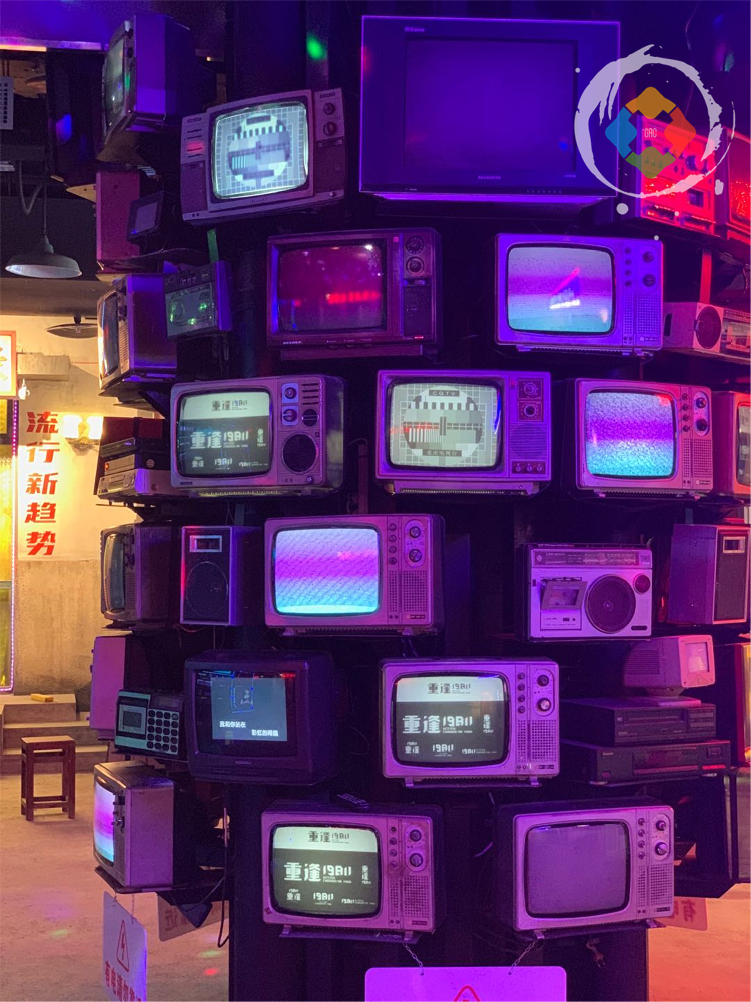 洪崖洞收费区域开放，29元回到80年代的重庆，你会去打卡吗？