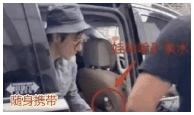 王力宏被娃哈哈解约后，当看到他随身带的水，