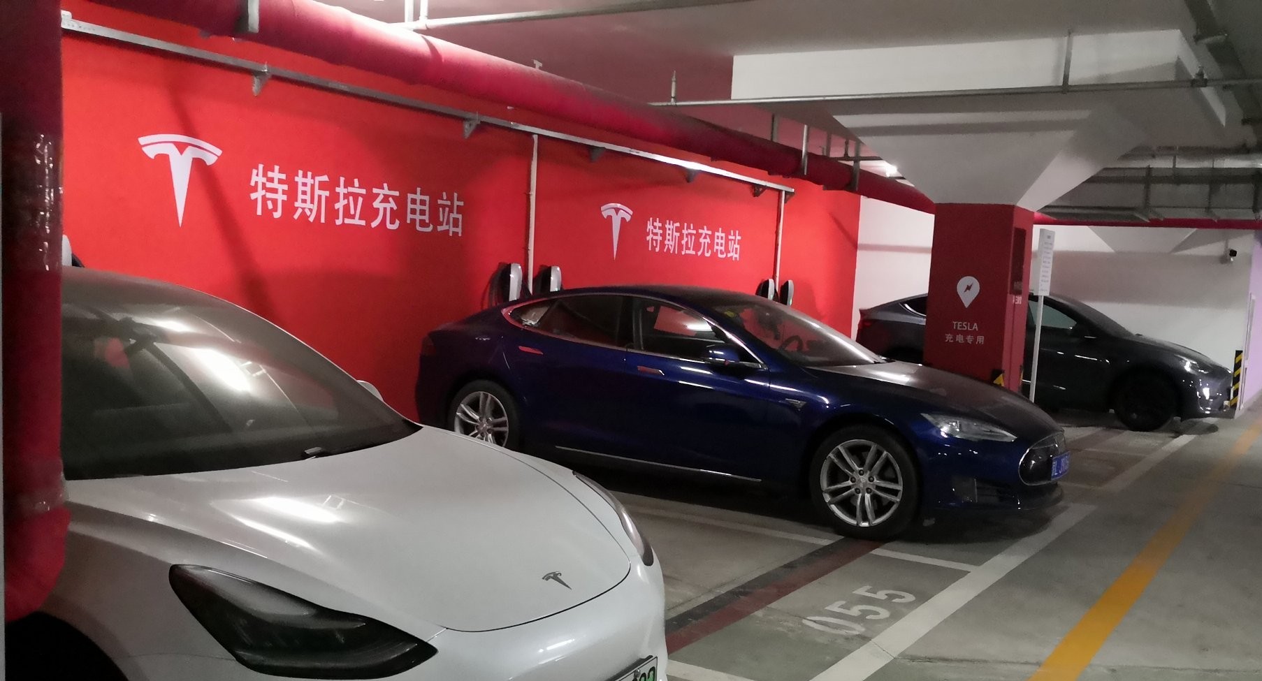 特斯拉销量暴跌35%，韭菜真不香了？掉价，掉电