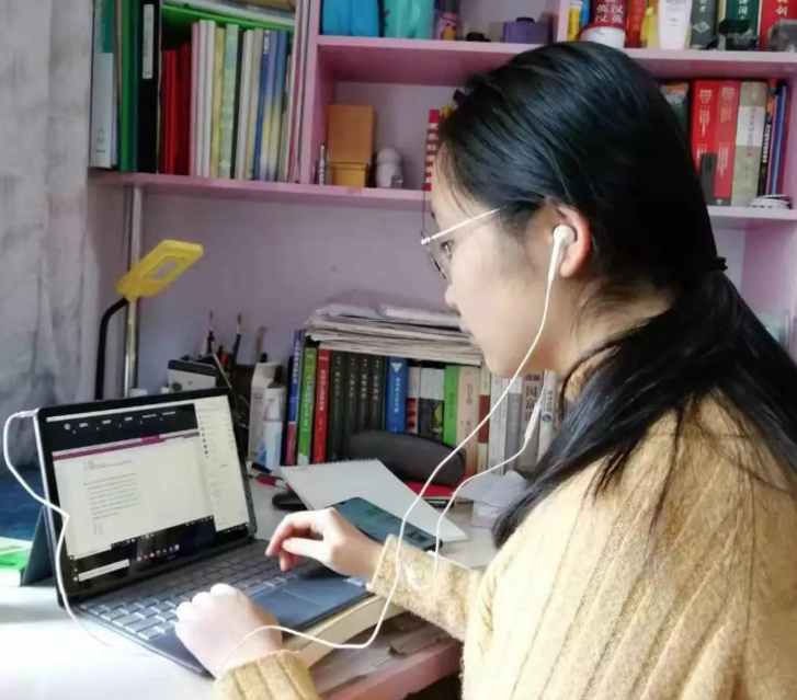 在线教育的大溃退，究竟是谁，揭开了行业繁荣背后的遮羞布