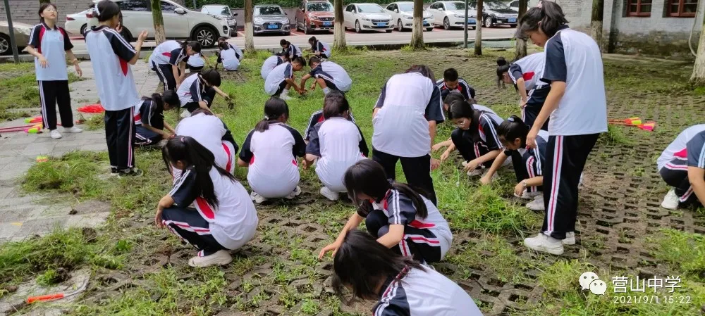 四川营山中学高一年级举行2021开学典礼(图8)