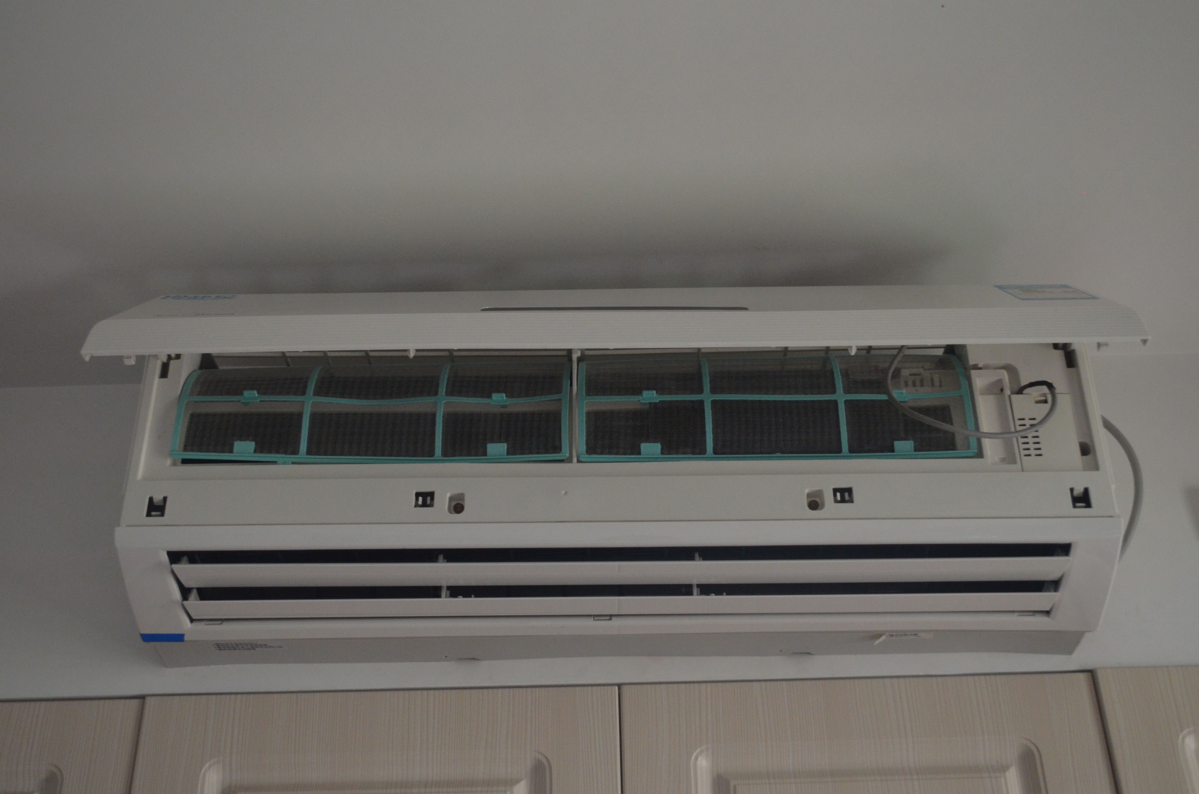 空調清洗不需要找師傅，教你清洗空調的簡單方法，省錢又省力