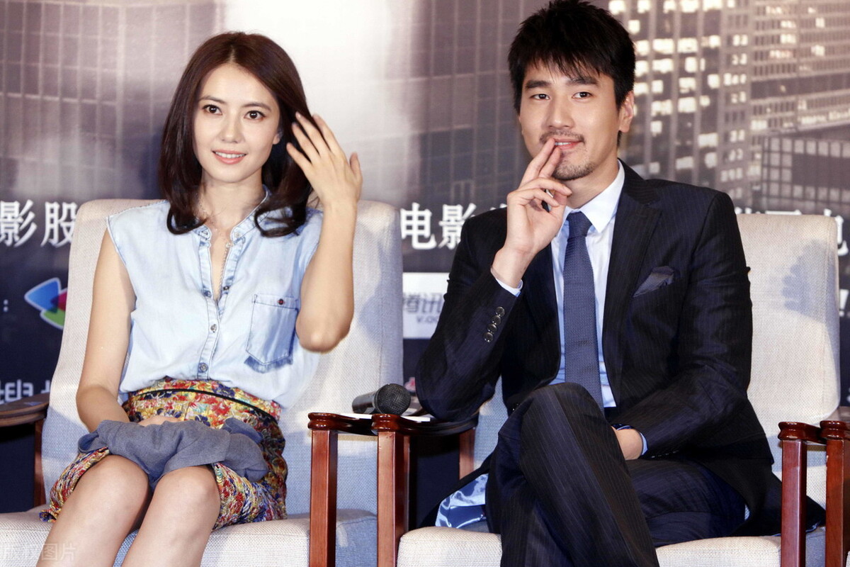赵又廷的璀璨情史，5任女友全是绝色美人，娶大5岁国民女神获幸福