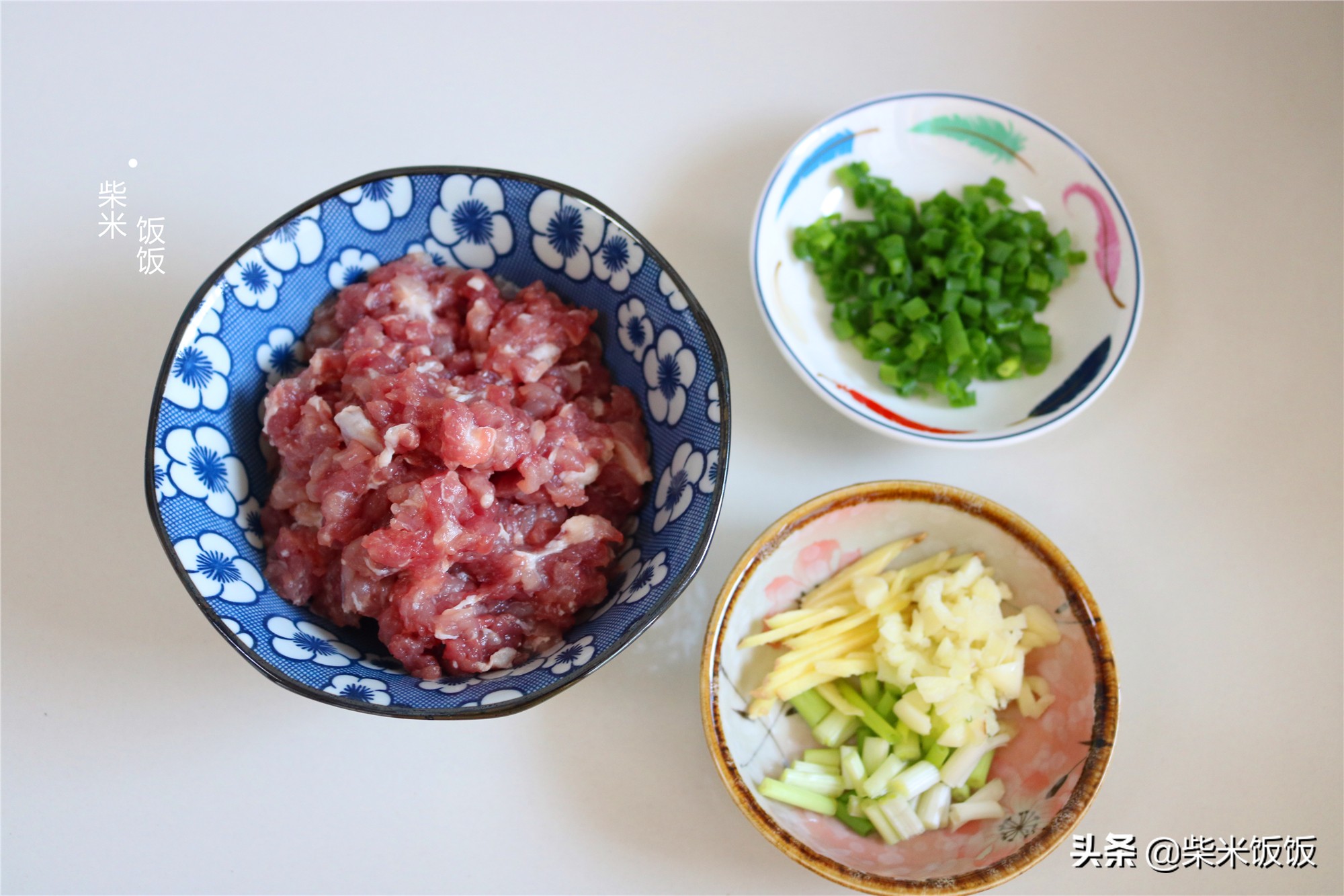 不想做饭就吃它，煮一煮很简单，柔软筋道，好吃得连汤也不剩