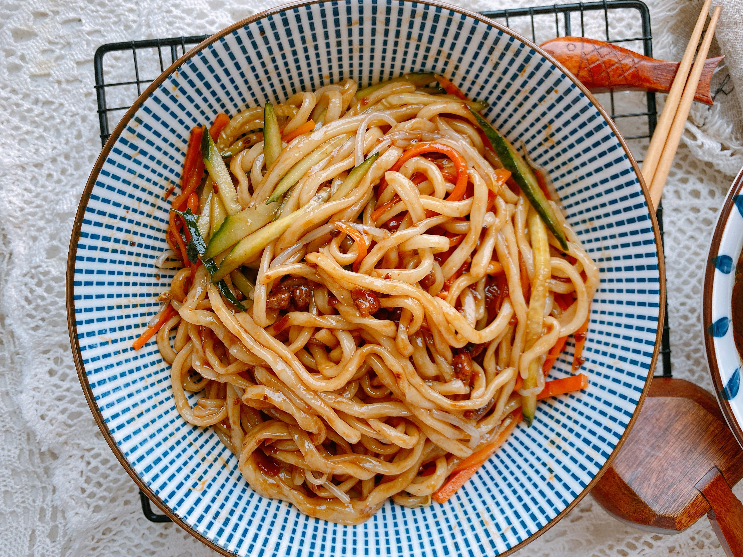 炸醬麵香不香，醬是關鍵，3種醬料不加一滴水，做法簡單醬香濃郁