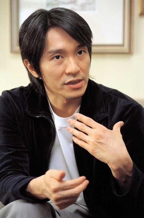 Stephen Chow wrote only one song and has hundreds of millions of views ...
