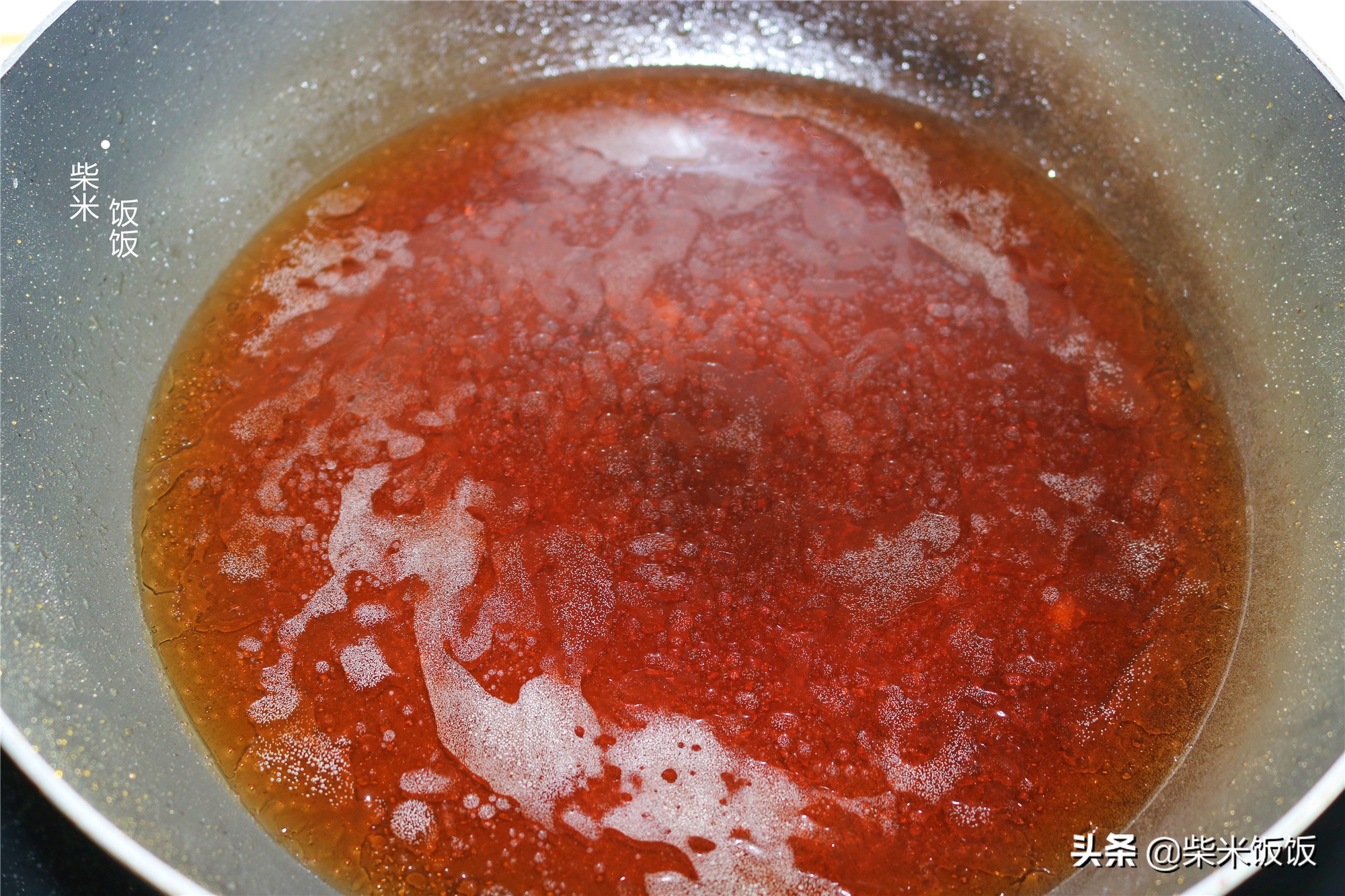 夏天吃肉，这个做法太省事了，丢进锅里不用管，时间一到满屋飘香