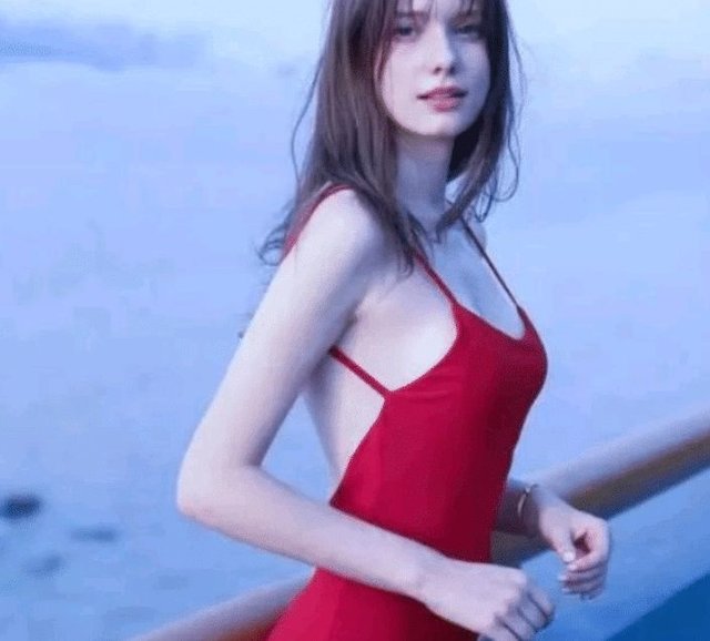 还记得“秦妃”吗？因太美被誉为“奥黛丽赫本