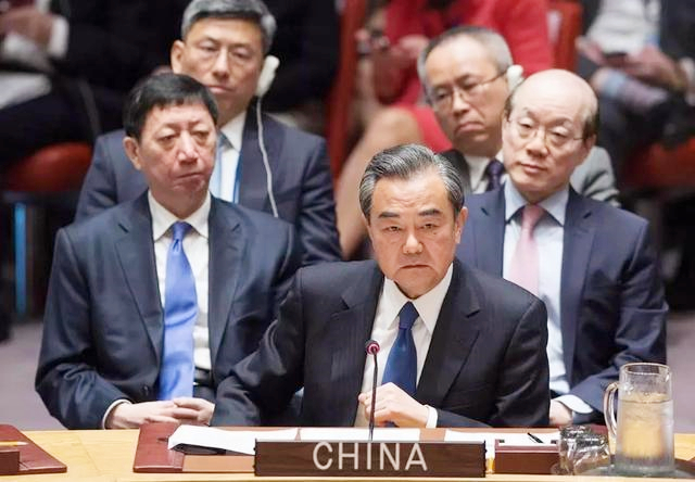 ����٣���������4�����������й����������³�ͻ�ķ����ж��