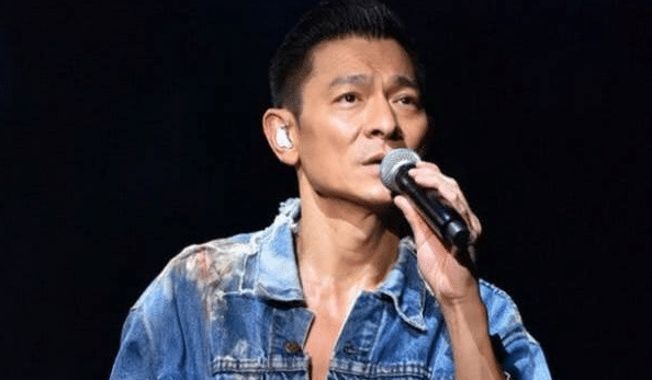演唱会前意外离世，百万张门票却无人要退款，世界歌坛仅此一人