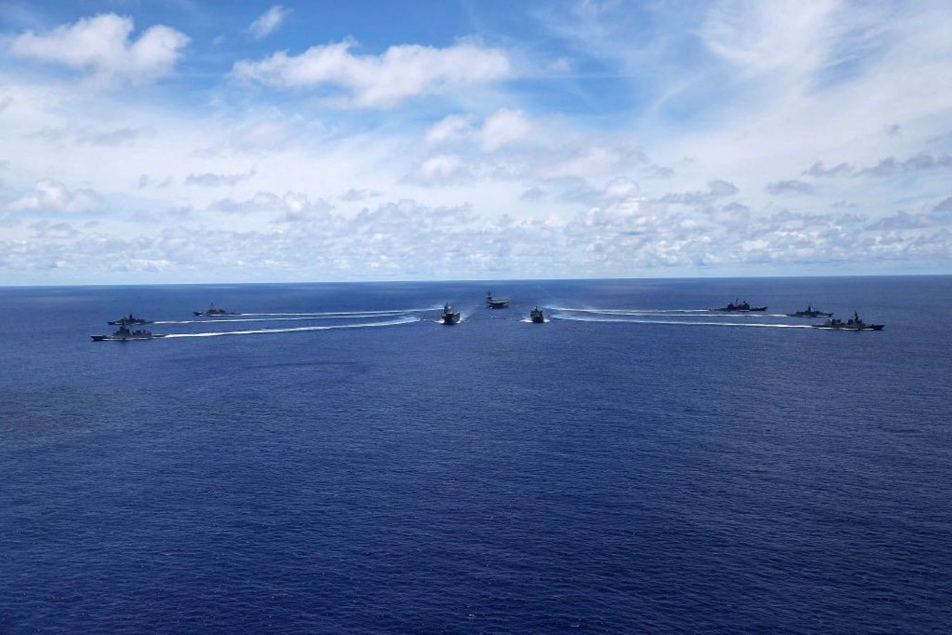 美欲建立第一艦隊劍指東方，澳或成美軍基地，新加坡總理站隊我國