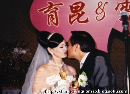 看刘雪华近况才懂什么是优雅地老去，不愧是琼