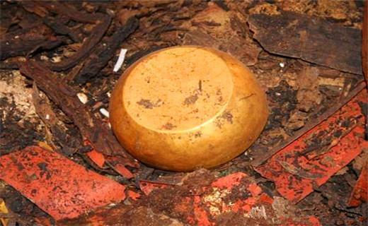 專家挖開朱元璋兒子墓，發(fā)現(xiàn)6具少女遺骸，揭開明朝一殘忍制度