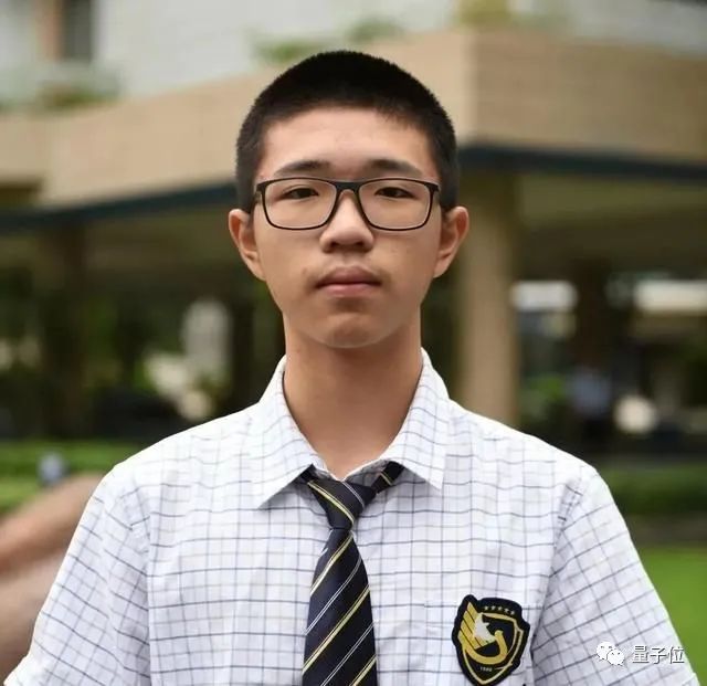 中國隊(duì)蟬聯(lián)國際奧數(shù)冠軍，6名選手獲5金1銀，最高分保送北大
