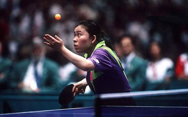 “乒乓女皇”邓亚萍的故事：退役后为何不去执教国家队？