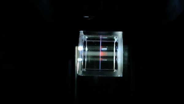 科学家在液体中“拍摄”出固体！1分钟2束光即可复刻勃兰登堡门