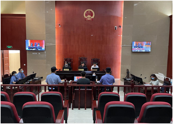 �������������ٷ�����3���̸��������ϰ�ͬ�տ�ͥ