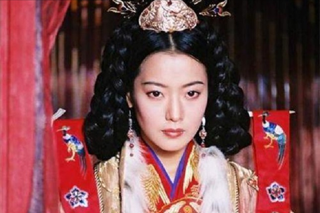 一外国美人 却成中国皇后 掌权后第一件事 派军剿灭自己母国 阿玛谈史 Mdeditor