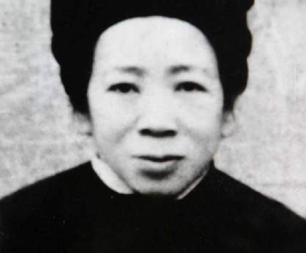 抗战时，农妇借给八路军7000斤粮食，建国后，她宁愿饿死也不去要