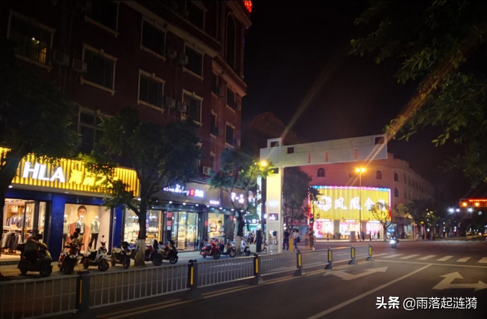 秋色愈浓人愈喜（散文）