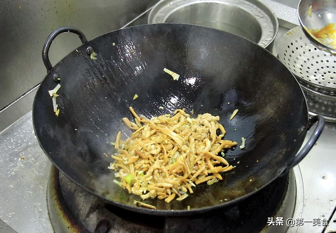 圖片[10]-【黃花菜炒肉絲】做法步驟圖 難怪不好吃 大廚教你如何做-起舞食譜網(wǎng)