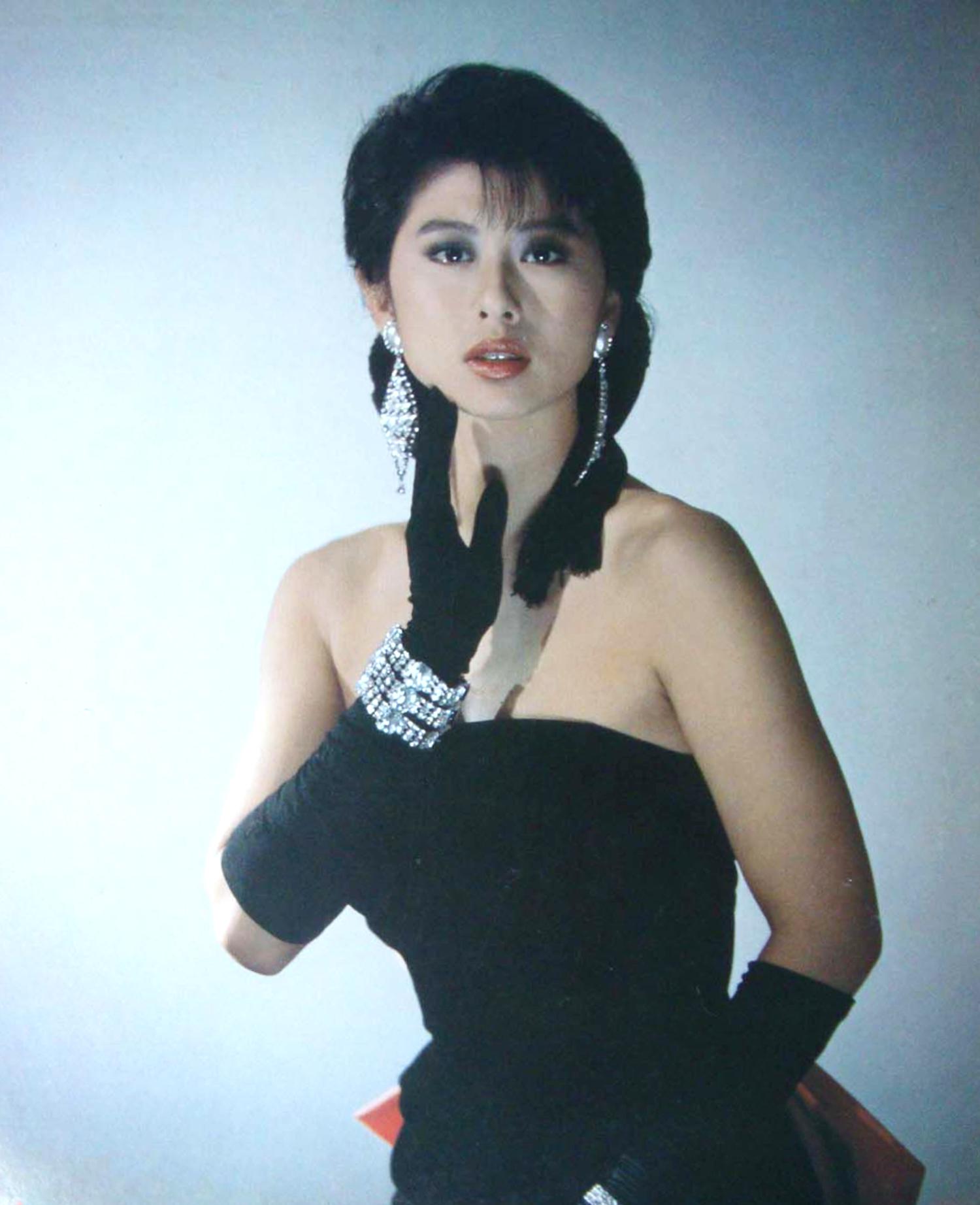 香港90后女歌手大全,香港年轻女歌手名单 - 伤感说说吧