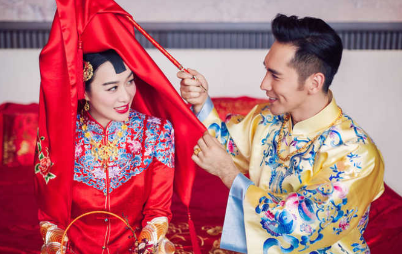 钟丽缇写诗表白丈夫，字里行间暗藏心酸，姐弟恋真的不行了？