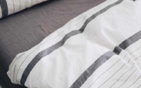 床上四件套怎么選？學會這幾個小技巧，商家再會說也不怕被忽悠