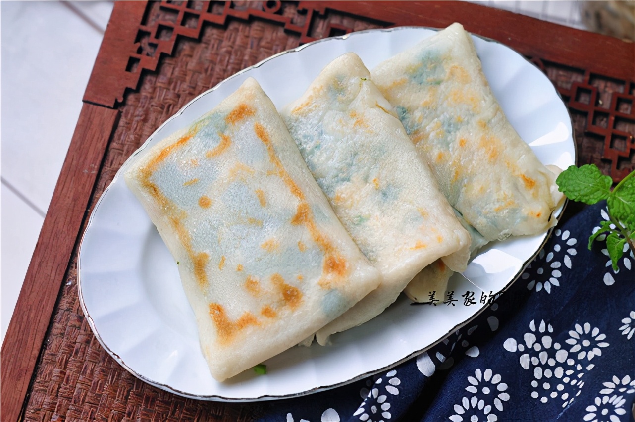 夏天最佳早餐，营养细腻好消化，面糊入锅煎一煎，简单又方便