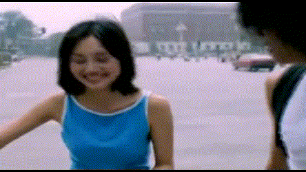 女星年轻时有多美？本以为蔡少芬够惊艳了，看到袁泉：一眼万年