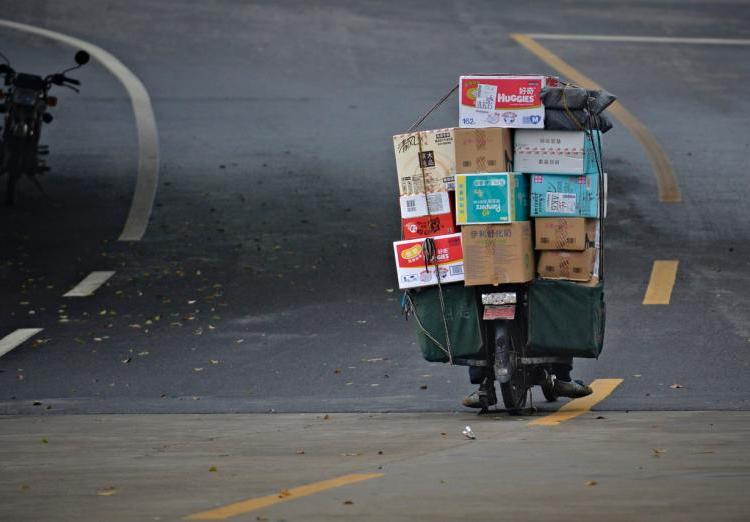 中国邮政年亏损百亿，为什么还没倒闭？资本不到的地方国家为你送