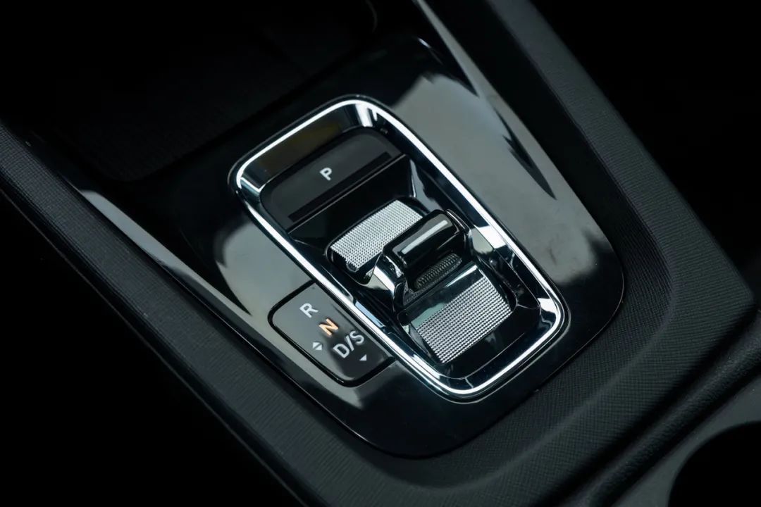 售价13万、空间堪比中型轿车，这款德系品牌车型换代后变化巨大