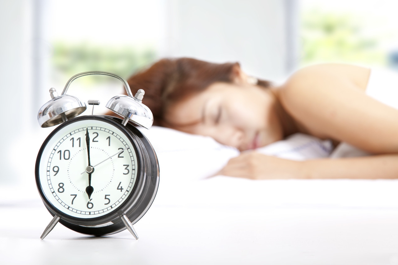 3期和4期：统称为深睡眠，这部分睡眠是恢复精力的主要部分；