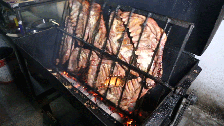 走进深夜的武汉南湖，只想说腐败至极