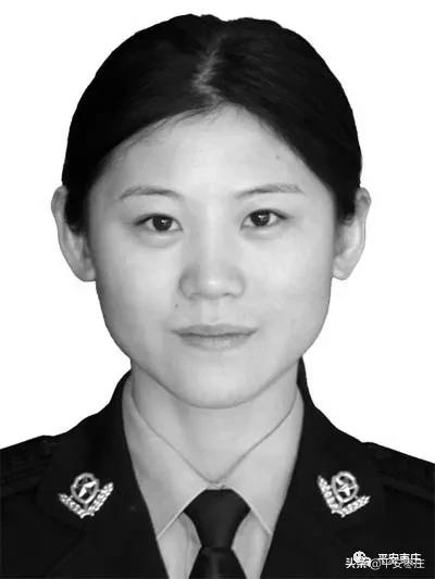 她，走了……